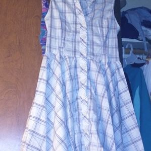 Used Ambiance apparel dress missing the belt